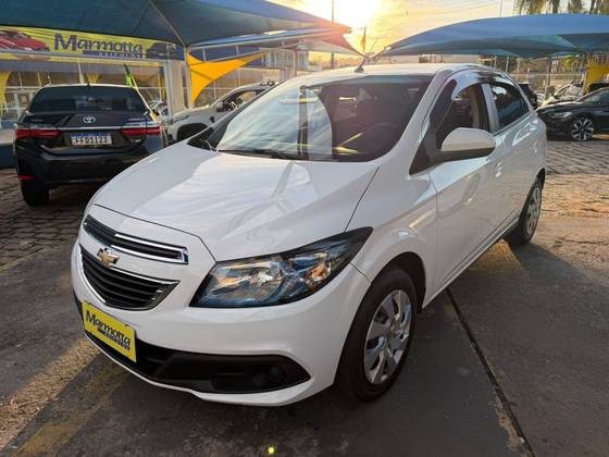 CHEVROLET ONIX 1.4 MPFI LT 8V FLEX 4P AUTOMÁTICO CHEVROLET ONIX 1.4 MPFI LT 8V FLEX 4P AUTOMÁTICO